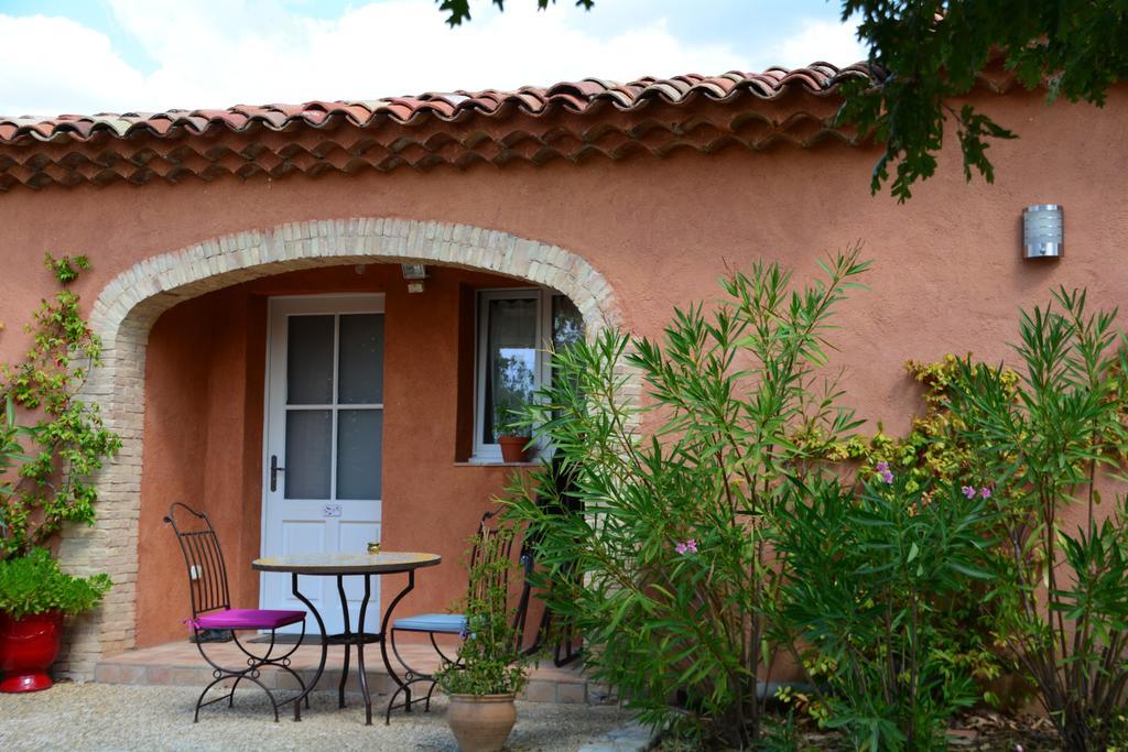 レ・サル・シュル・ヴェルドン Les Jardins De L'Ermitage Bed & Breakfast 部屋 写真
